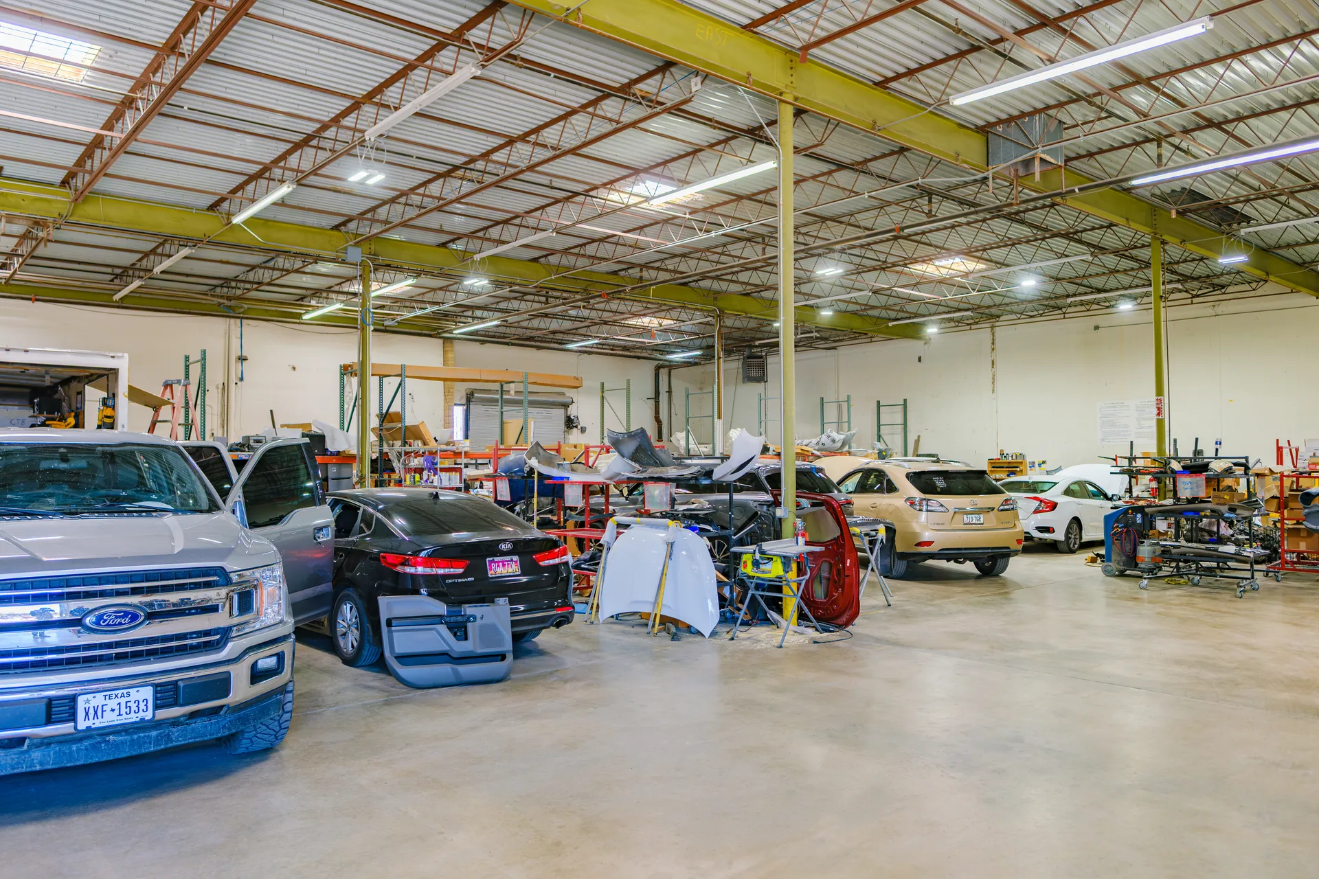 Cutting Edge Collision facility interior